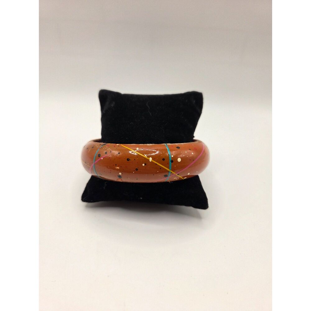 1803. Vintage Acrylic Paint Splattered Root Beer Colored Bangle/Bracelet